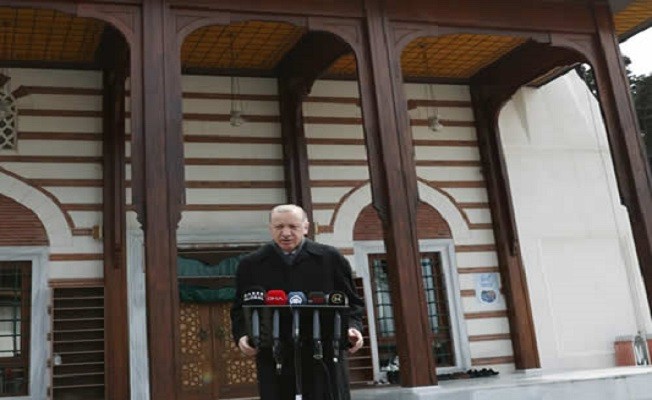 Cumhurbaşkanı Erdoğan, Cuma namazını Kerem Aydınlar Camii'nde kıldı