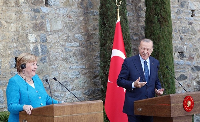 Başkan Erdoğan, Değerli dostum Merkel'e bundan sonraki hayatında başarılar diliyorum.