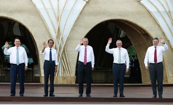 Başkan Erdoğan'ın katılımıyla Bali'de MIKTA Liderler Zirvesi yapıldı
